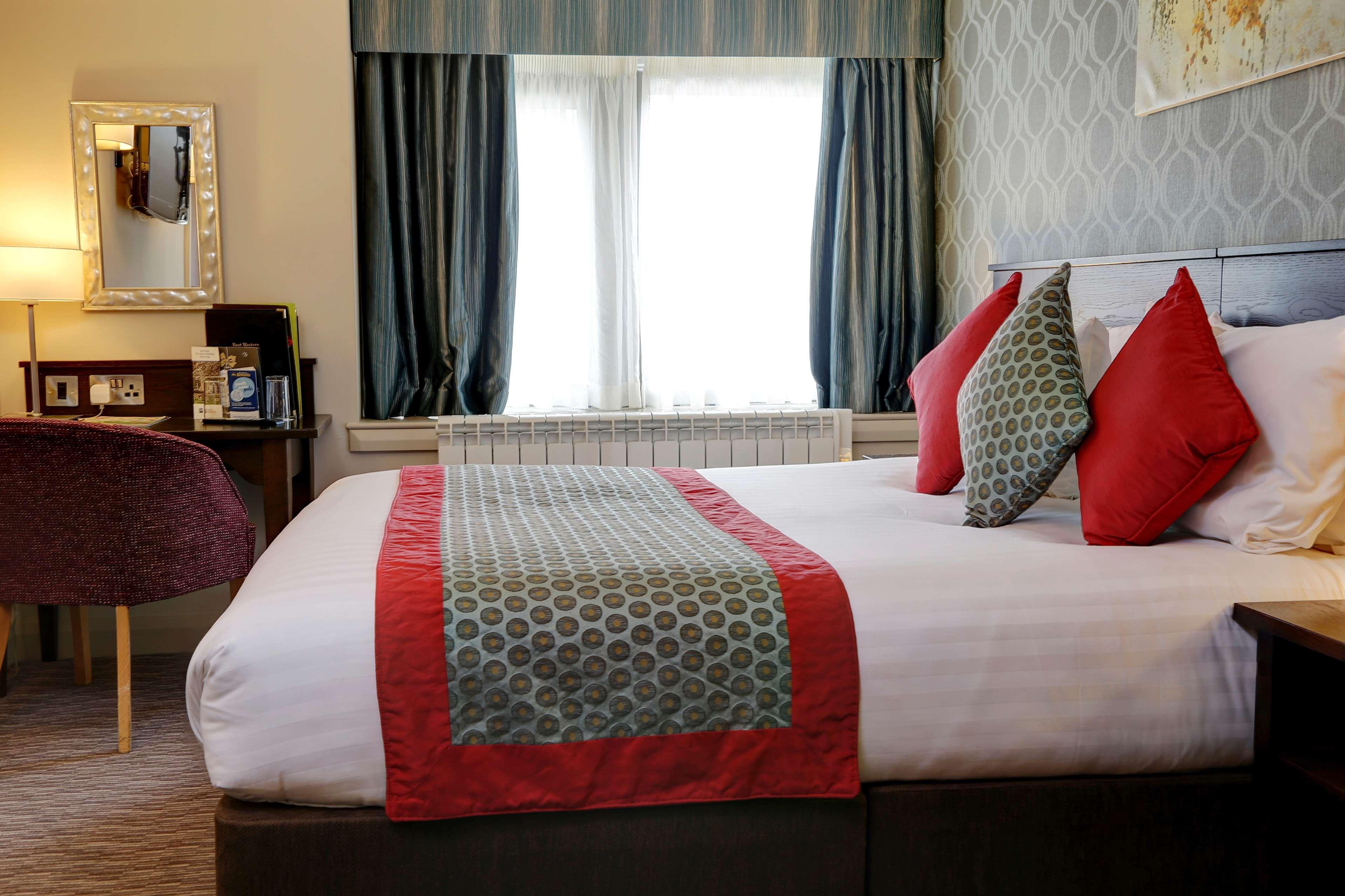 Best Western Plus Pinewood Manchester Airport-Wilmslow Hotel Exterior foto