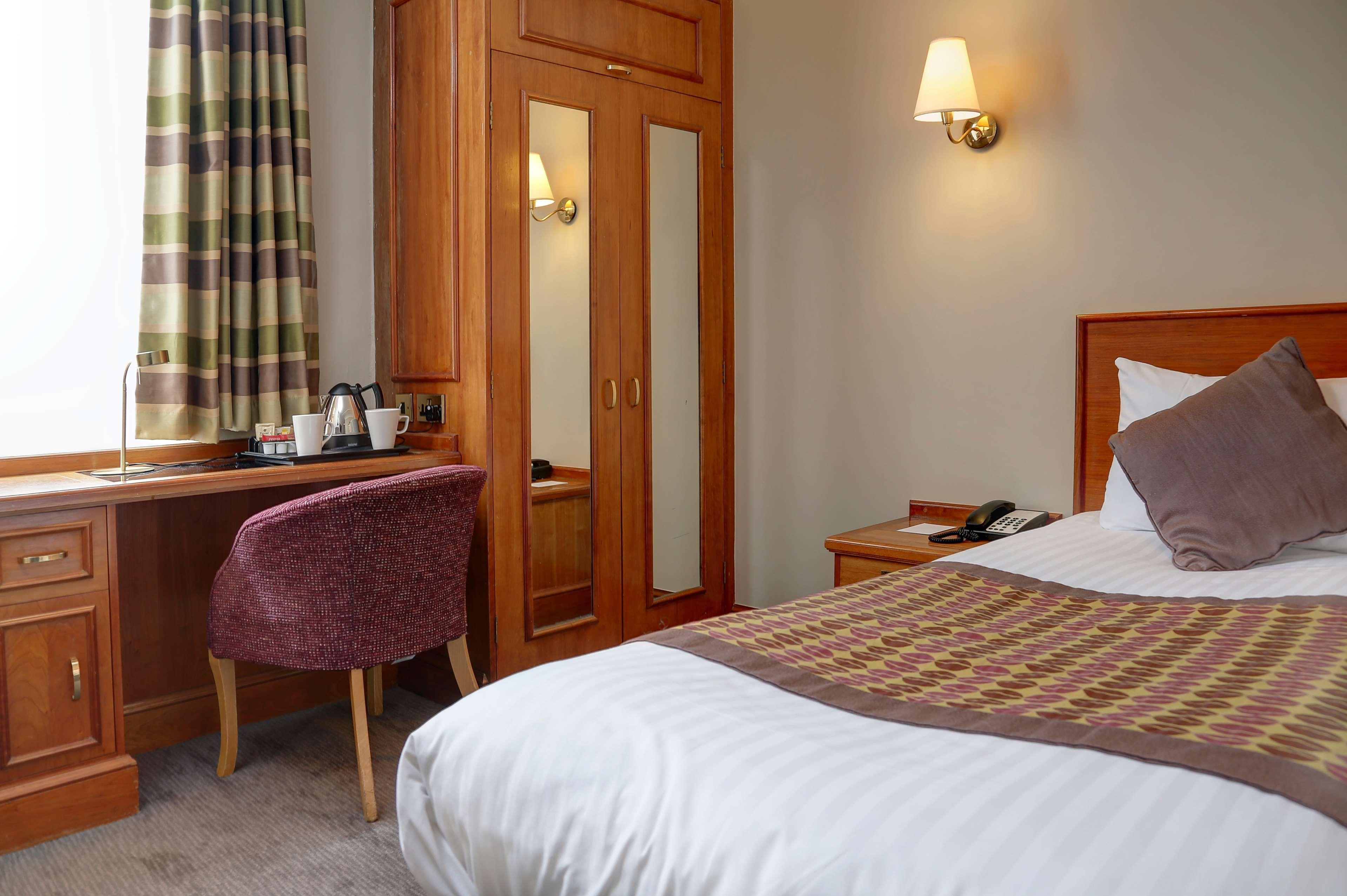 Best Western Plus Pinewood Manchester Airport-Wilmslow Hotel Exterior foto