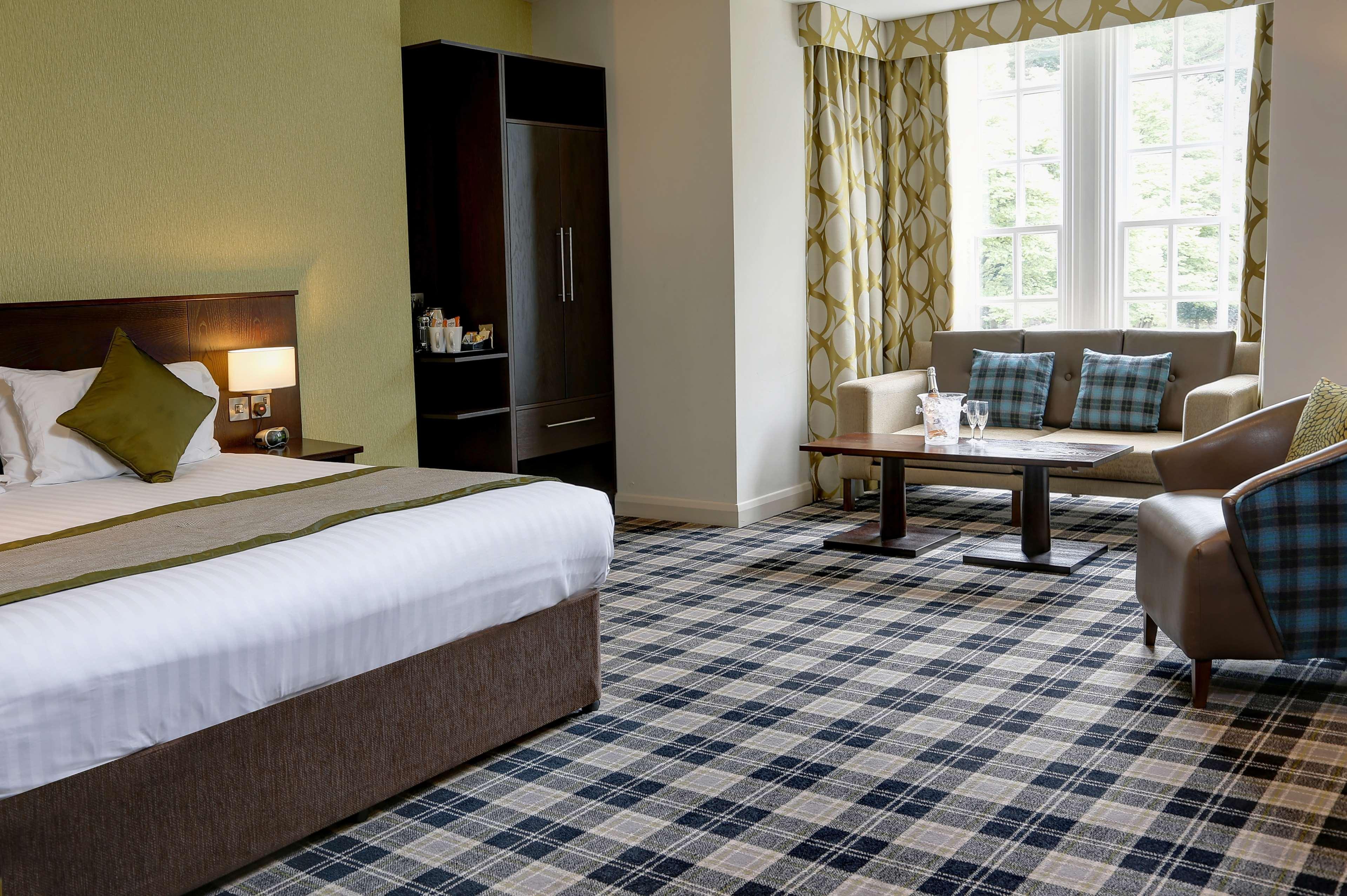Best Western Plus Pinewood Manchester Airport-Wilmslow Hotel Exterior foto