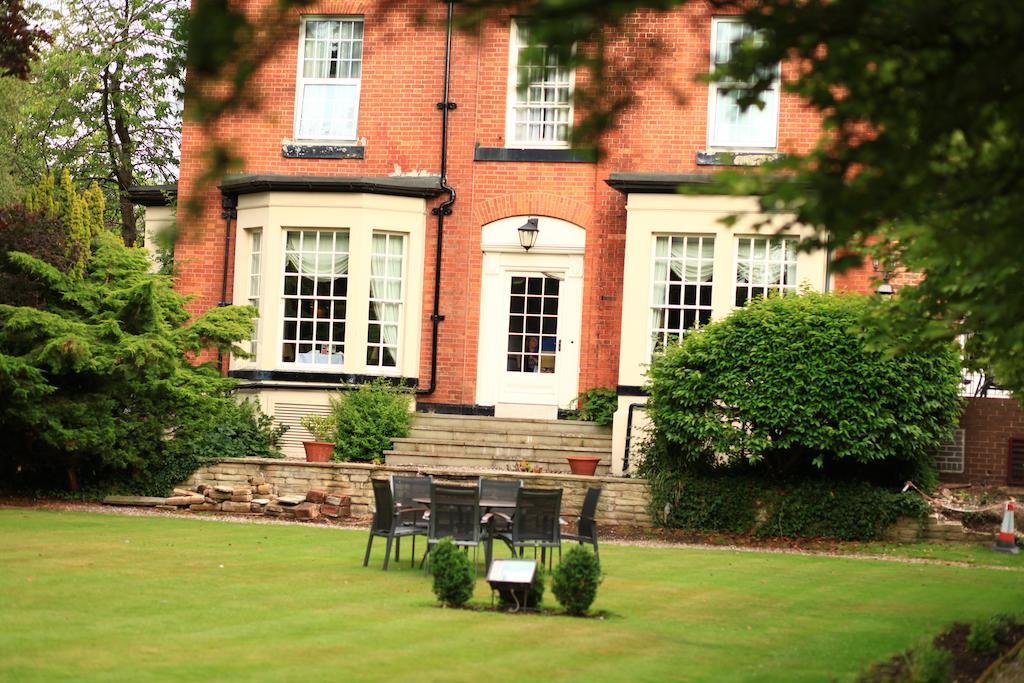 Best Western Plus Pinewood Manchester Airport-Wilmslow Hotel Exterior foto
