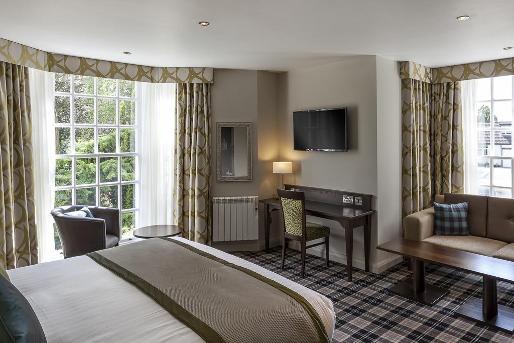Best Western Plus Pinewood Manchester Airport-Wilmslow Hotel Exterior foto