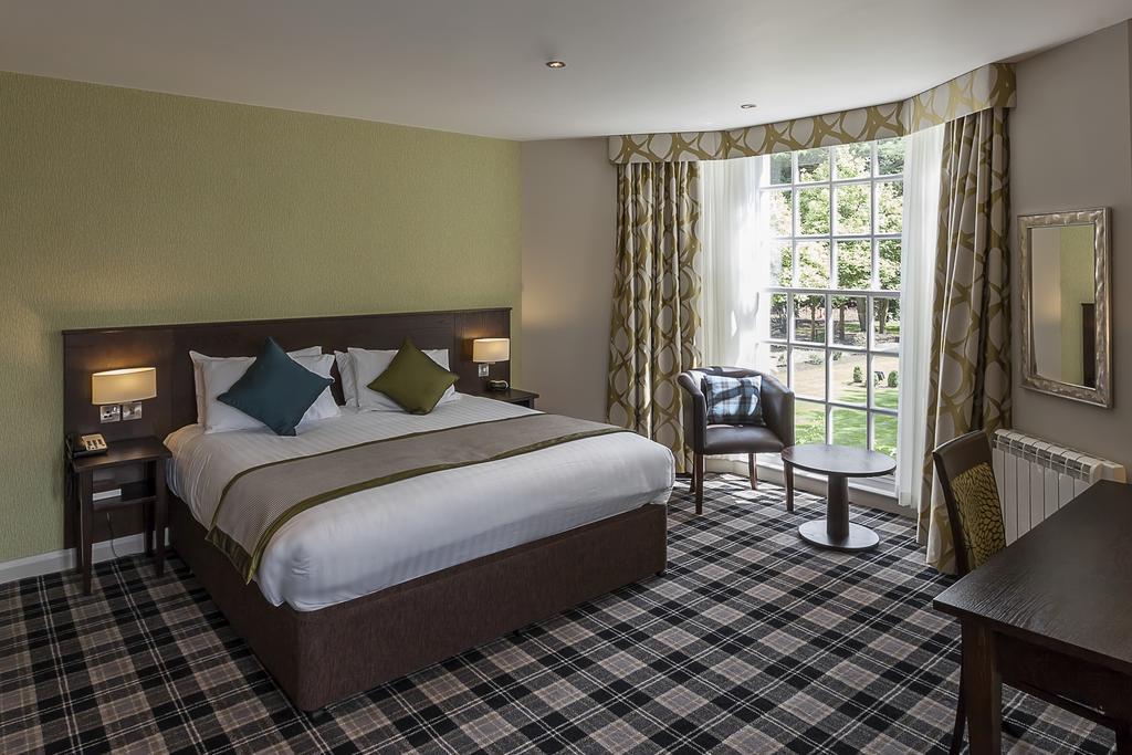 Best Western Plus Pinewood Manchester Airport-Wilmslow Hotel Exterior foto