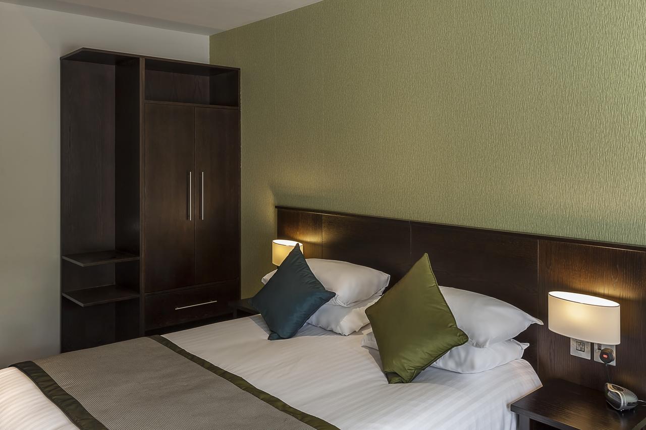 Best Western Plus Pinewood Manchester Airport-Wilmslow Hotel Exterior foto